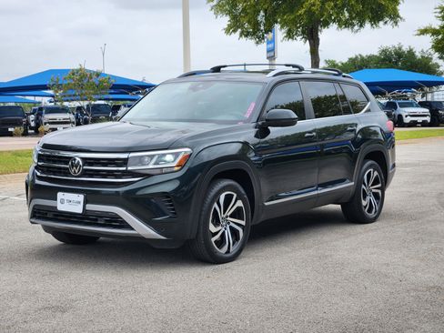 Used 2022 Volkswagen Atlas SEL AWD/4WD image 2