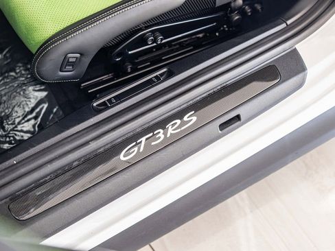 Used 2019 Porsche 911 GT3 RS image 21