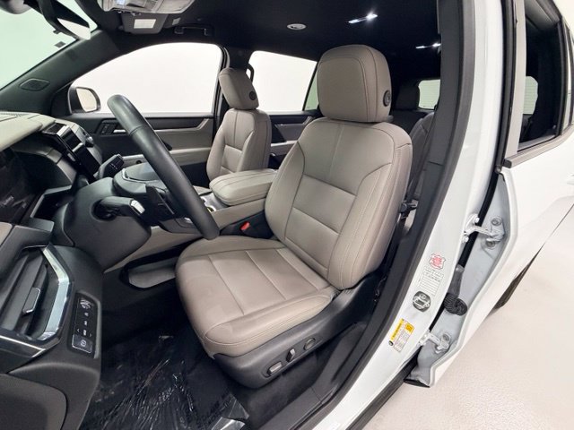 Certified 2026 GMC Acadia Elevation w/ Elevation Premium Package AWD/4WD image 7