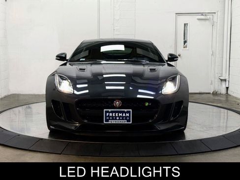 Used 2016 Jaguar F-TYPE R image 3