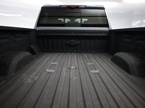 Used 2025 Chevrolet Silverado 2500 High Country w/ Technology Package AWD/4WD image 37