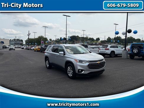 Used 2019 Chevrolet Traverse LT AWD/4WD image 1