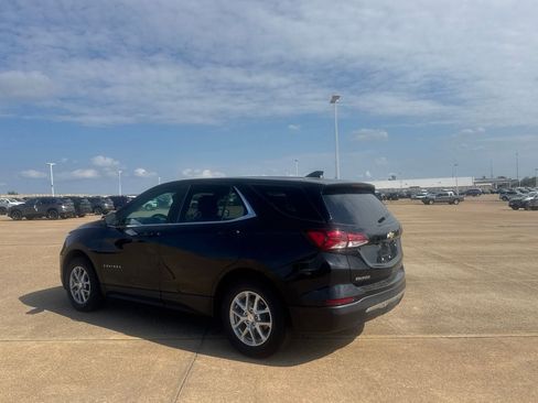 Used 2023 Chevrolet Equinox LT AWD/4WD image 15