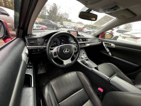Used 2013 Lexus CT 200h w/ Premium Pkg w/Navigation image 20