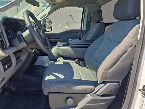 New 2026 Ford F550 2WD Regular Cab Super Duty image 5