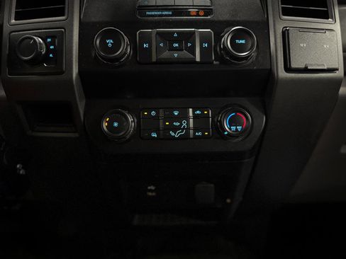 Used 2019 Ford F350 XL w/ Power Equipment Group image 8