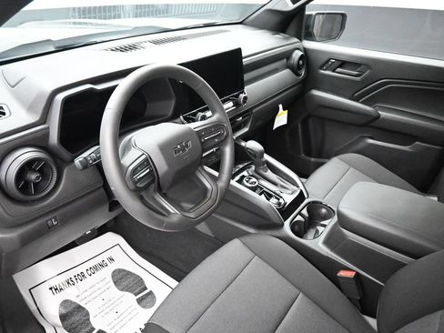 Used 2024 Chevrolet Colorado Trail Boss w/ Technology Package AWD/4WD image 14
