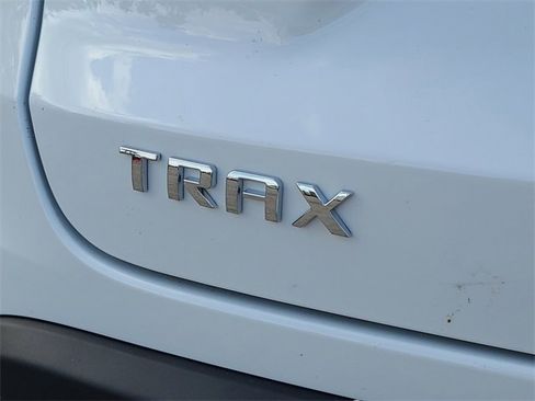 New 2026 Chevrolet Trax LT image 9