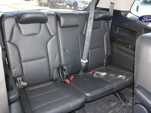 Used 2024 Kia Telluride S w/ S Sunroof Package FWD image 15