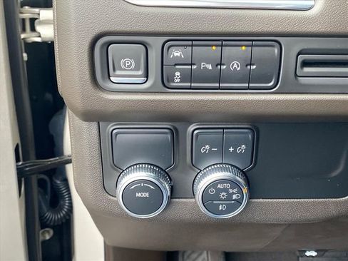 Used 2023 GMC Yukon SLT image 21