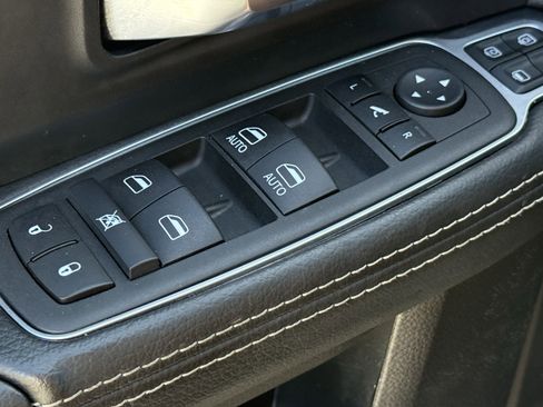 Used 2024 RAM 2500 Laramie w/ Safety Group image 27