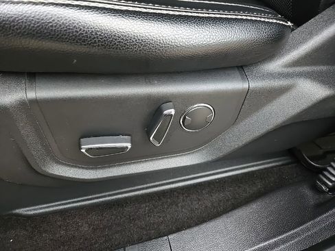 Used 2018 Ford F150 Lariat AWD/4WD image 50