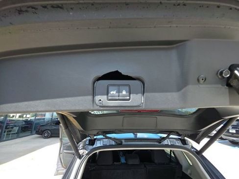 Used 2024 Nissan Rogue SV image 28