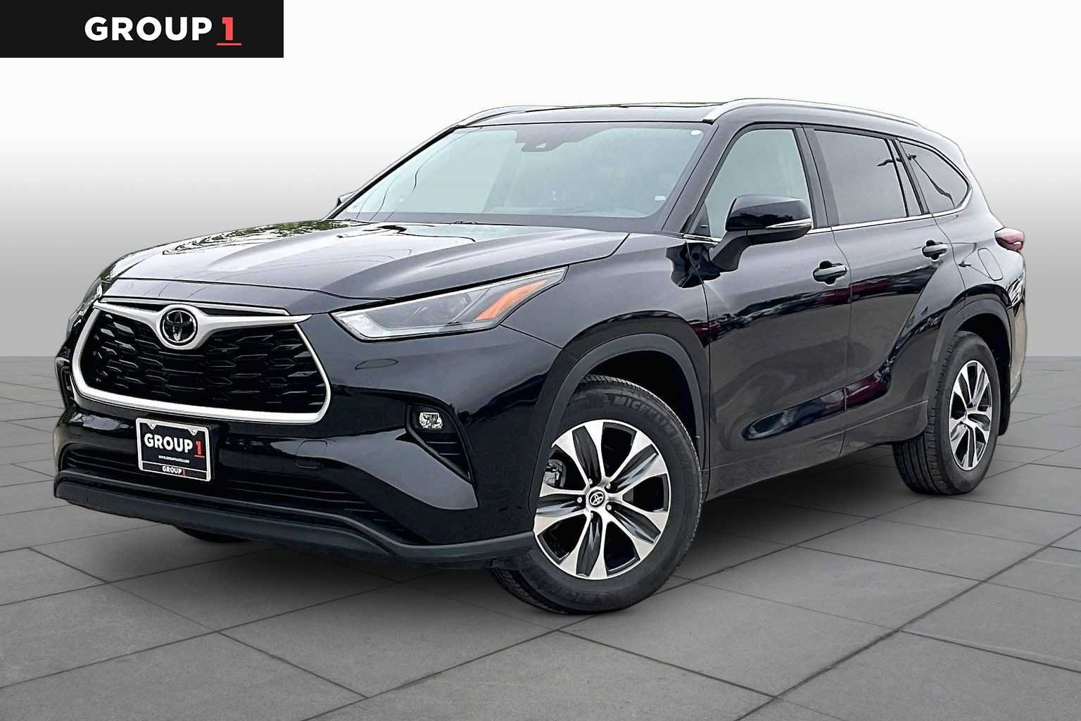 Used 2026 Toyota Highlander XLE AWD/4WD image 1