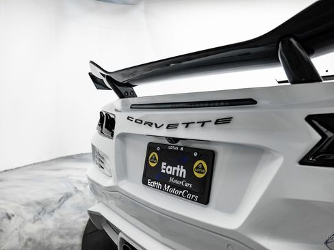 Used 2025 Chevrolet Corvette Z06 w/ Z07 Performance Package image 39