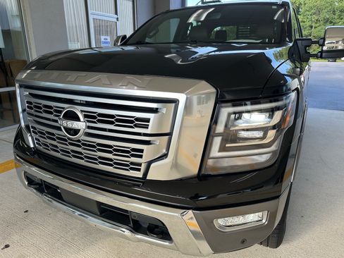 Used 2023 Nissan Titan Platinum Reserve w/ Moonroof Package AWD/4WD image 1