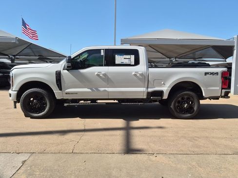 New 2026 Ford F250 Lariat w/ Black Appearance Package AWD/4WD image 5