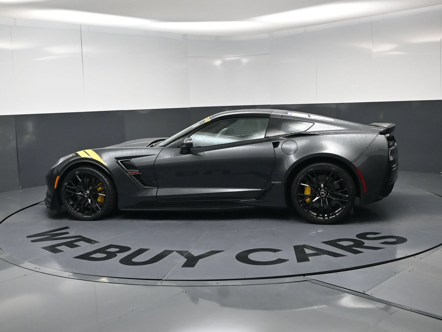 Used 2018 Chevrolet Corvette Grand Sport RWD image 6