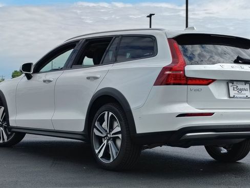 New 2026 Volvo V60 B5 Cross Country Plus w/ Protection Package Premier image 4
