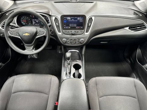 Used 2022 Chevrolet Malibu LS w/ Driver Confidence Package II FWD image 17