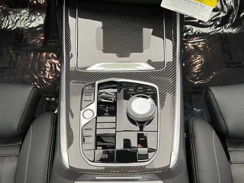 Certified 2025 BMW X7 M60i image 12