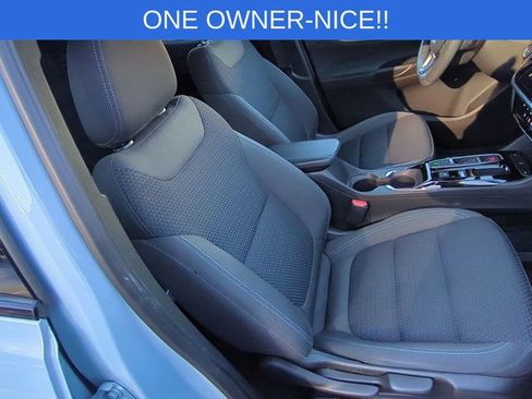 Used 2023 Chevrolet Bolt EUV LT image 38