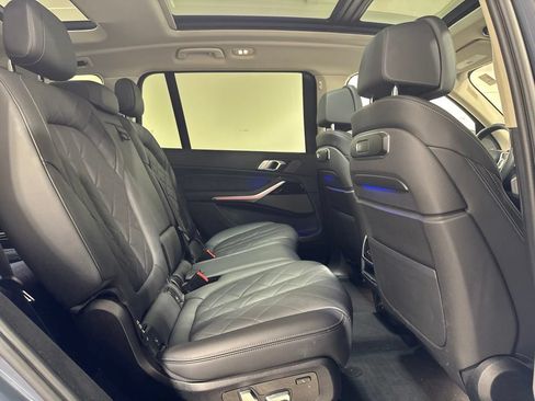 Used 2023 BMW X7 xDrive40i w/ Executive Package AWD/4WD image 25