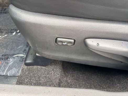 Used 2014 Toyota Prius V Three image 20