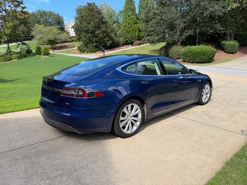 Used 2015 Tesla Model S 70D AWD/4WD image 6