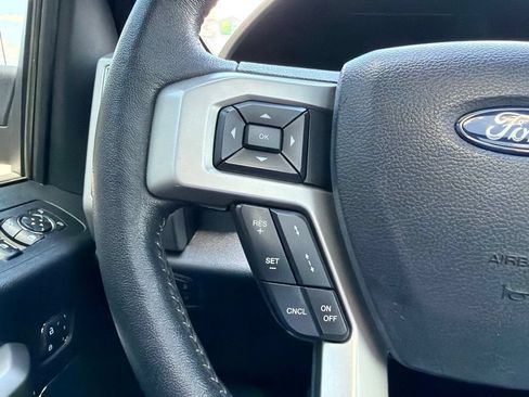 Used 2020 Ford F150 Lariat w/ Equipment Group 502A Luxury AWD/4WD image 32