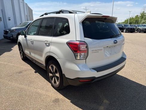 Used 2018 Subaru Forester 2.5i Limited w/ Popular Package #3B AWD/4WD image 4