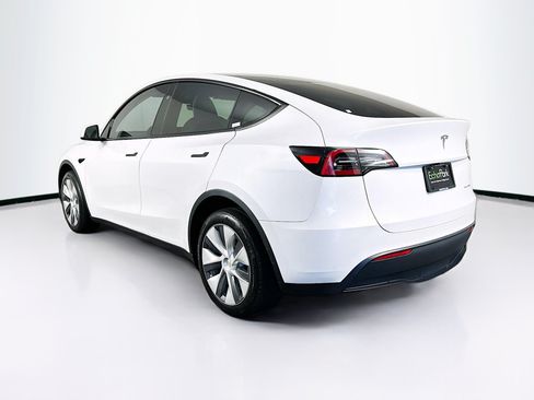 Used 2023 Tesla Model Y Long Range AWD/4WD image 5