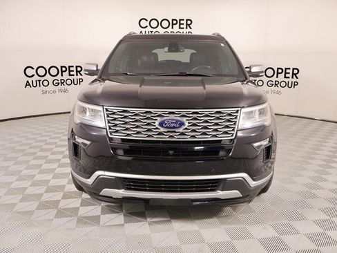 Used 2018 Ford Explorer Platinum image 11