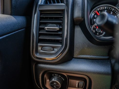 Used 2020 RAM 1500 Big Horn w/ Built-to-serve Edition RWD image 18