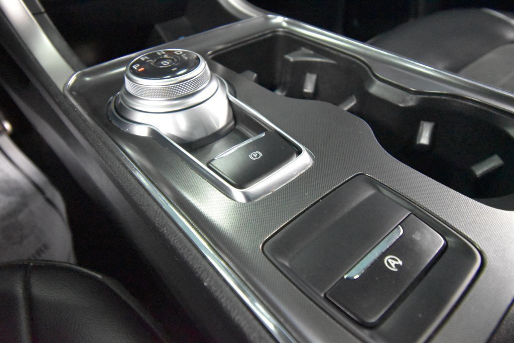 Used 2024 Ford Edge ST-Line AWD/4WD image 19
