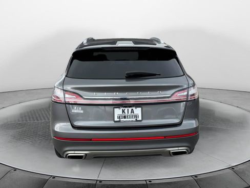 Used 2023 Lincoln Nautilus Reserve FWD image 4