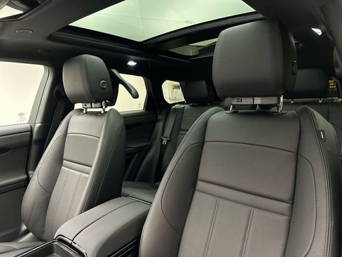 Used 2026 Land Rover Range Rover Evoque S AWD/4WD image 9