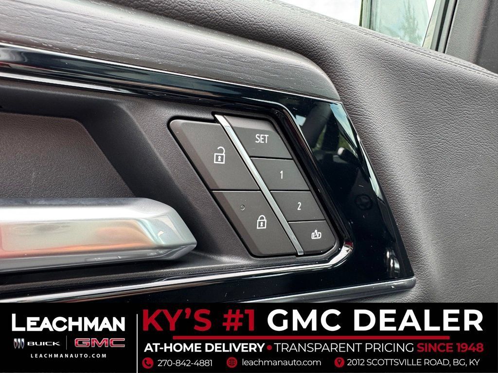 New 2026 GMC Yukon Denali w/ Denali Reserve Package AWD/4WD image 12