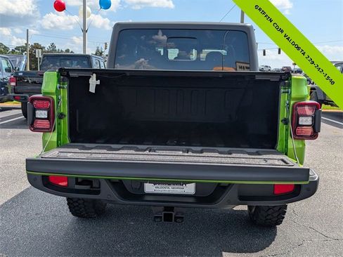 New 2025 Jeep Gladiator Willys image 17