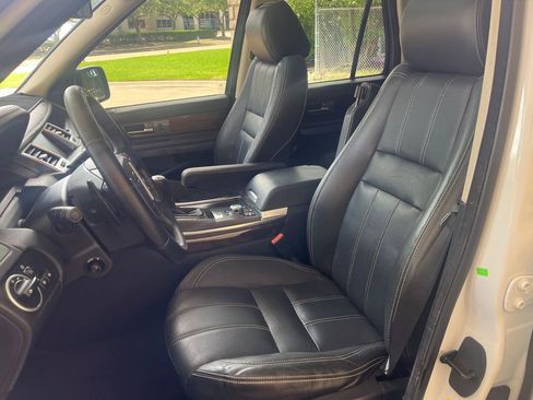 Used 2011 Land Rover Range Rover Sport Supercharged AWD/4WD image 15