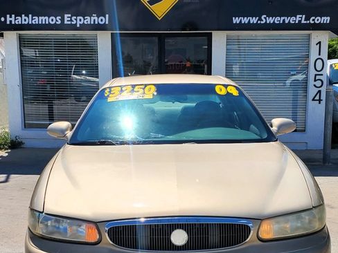 Used 2004 Buick Century Custom FWD image 3