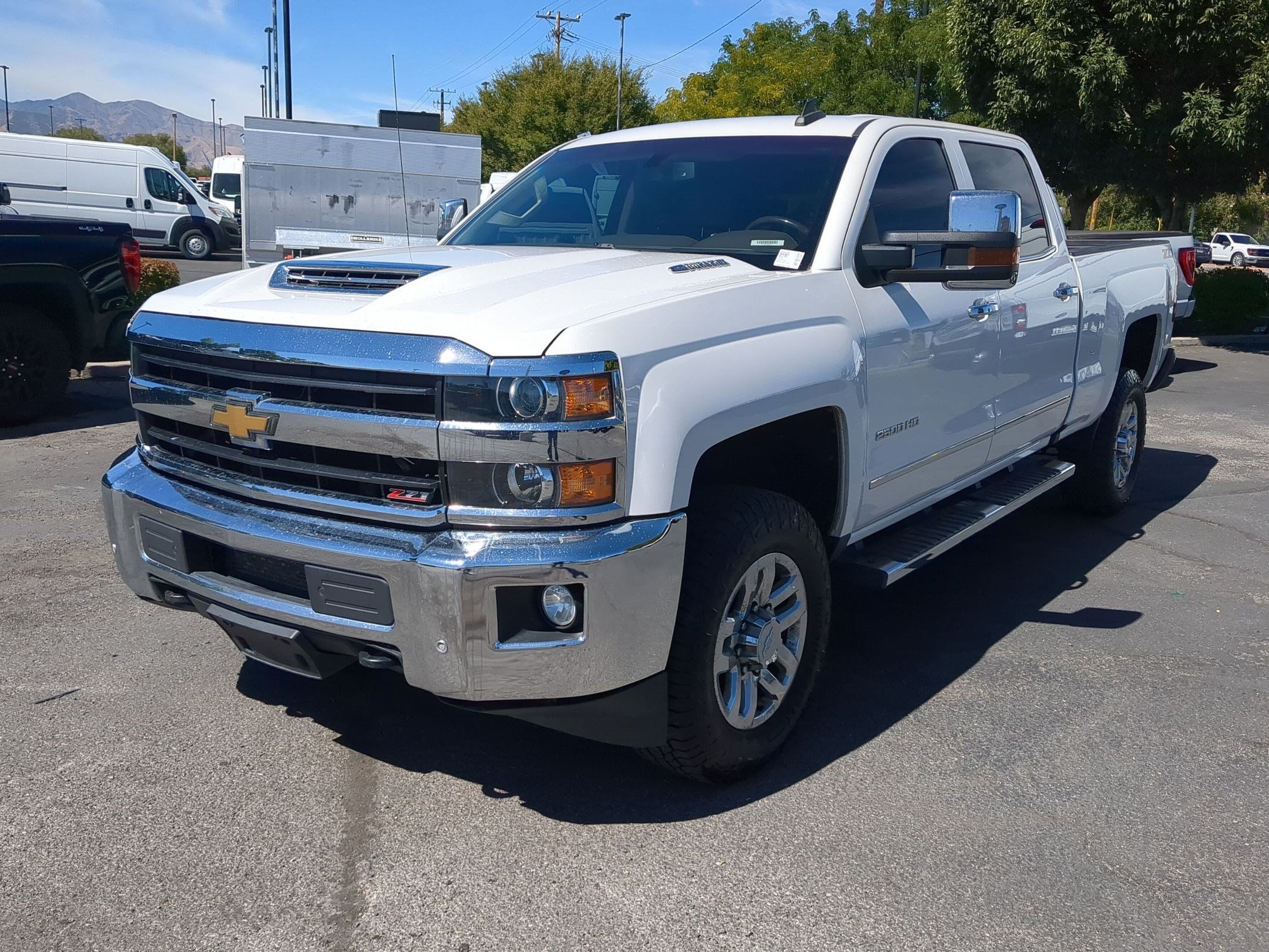 Used 2019 Chevrolet Silverado 2500 LTZ w/ Duramax Plus Package AWD/4WD image 10