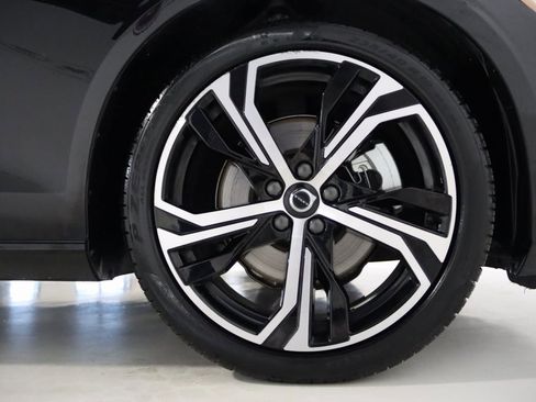 Used 2025 Volvo S60 B5 Core image 71