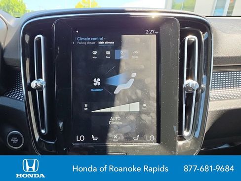Used 2020 Volvo XC40 T4 R-Design w/ Protection Package Premier FWD image 20
