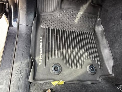 Used 2020 Toyota Tacoma SR w/ SX Package image 22