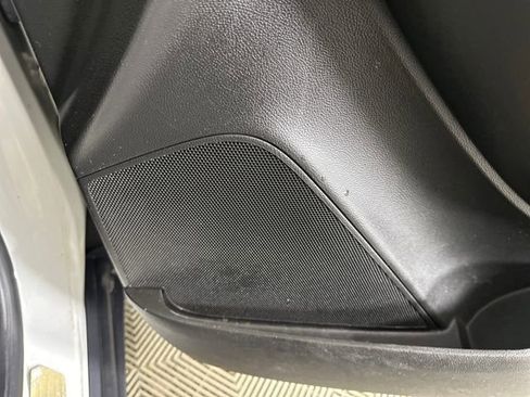 Used 2018 Buick Encore Sport Touring image 44