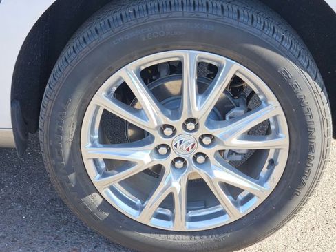 Used 2023 Buick Enclave Essence w/ Experience Buick Package image 8