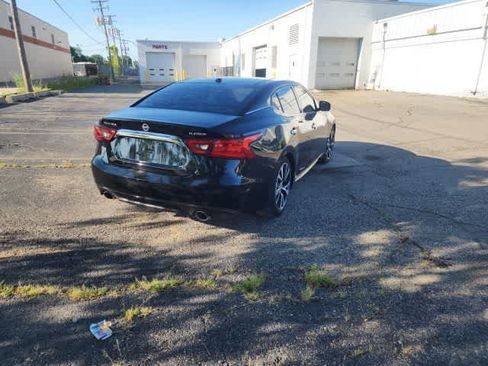 Used 2017 Nissan Maxima Platinum FWD image 16