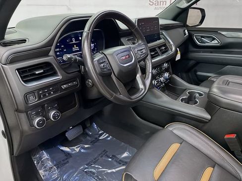 Used 2023 GMC Yukon AT4 w/ AT4 Premium Package AWD/4WD image 10