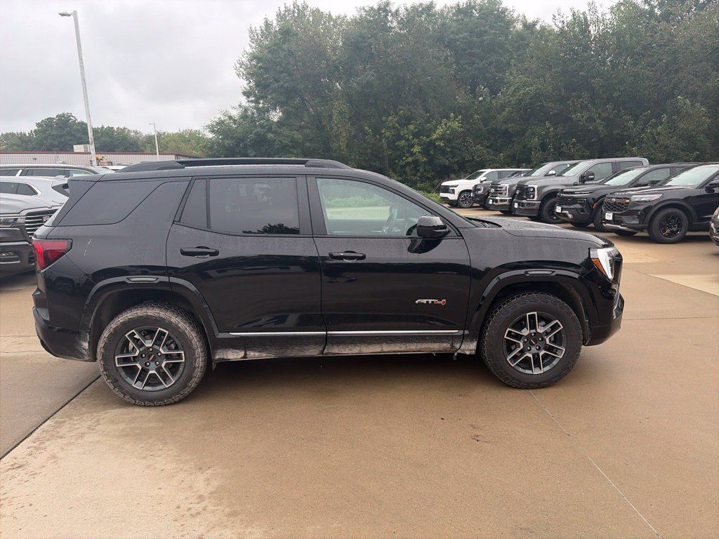 Used 2026 GMC Terrain AT4 w/ Convenience Package III AWD/4WD image 6